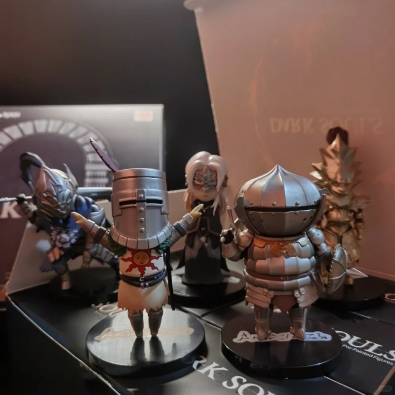 Genuine Dark Souls Blind Box S - огляд і ціна Figure Display Box
